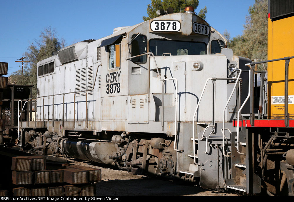 Carrizo Gorge Railway factory lo-nose GP9 #3878